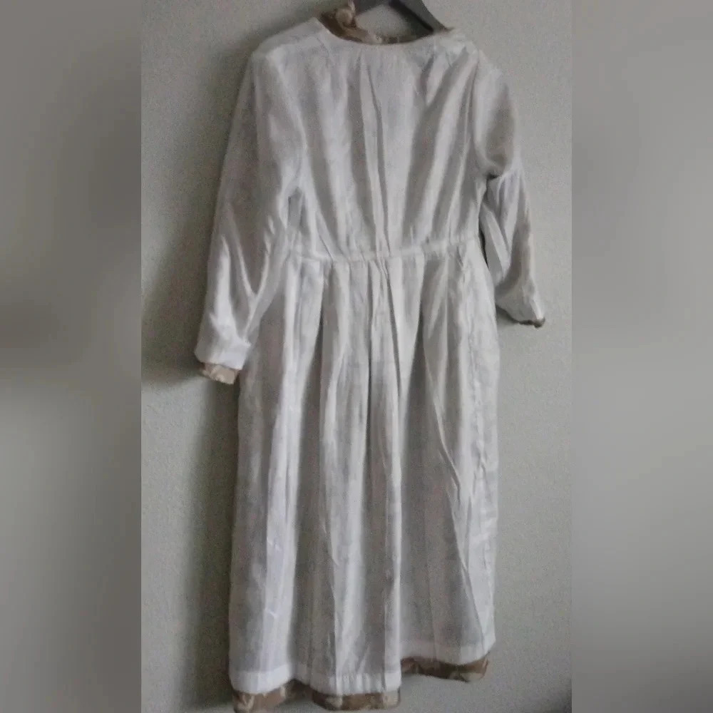 Cottagecore Dress- Mid-Century Style Collared Button Up Knee Length-Taupe floral - Picture 12 of 16